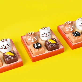 USER-X Japanski igračke za jelo, kolači Fortune Mačka, Čokoladni ukrasi od smole Bento, Minijaturne igračke za jelo, kreativne dekoracije, kuća Lutaka