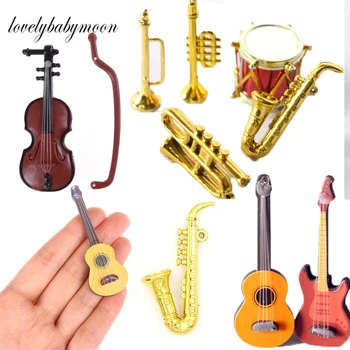 Mikrofon, fonograf, Gitara, Violina, truba, Saksofon, bubanj, Lutkarsko Glazbeni instrument za lutke, Music house, bar, pribor za lutke