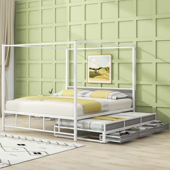 Bijeli krevet-platforma sa metalnim nadstrešnica veličine 